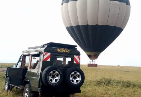 5 days Aberdares / Samburu / Meru Jeep / Flight (4 nights)